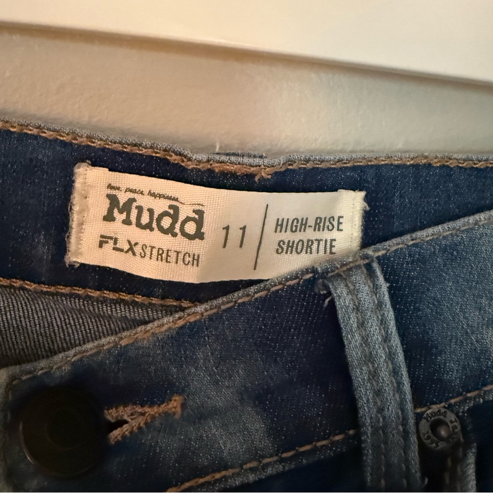 High Rise Mudd Shorts - Picture 5 of 7